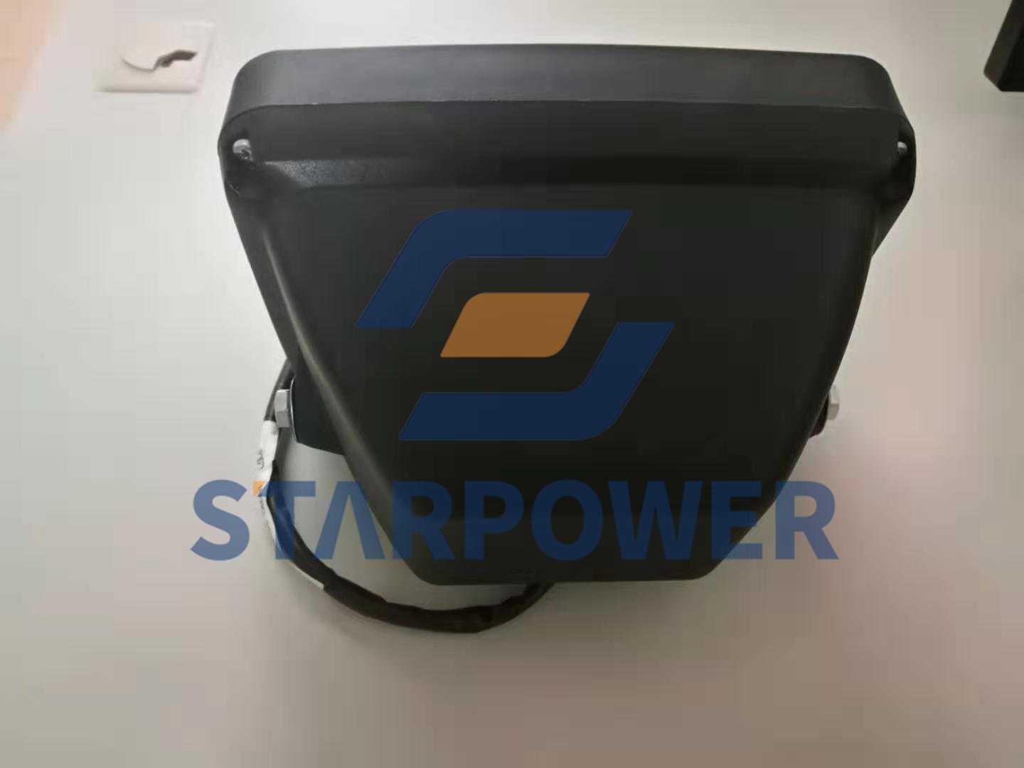 424-06-23210 コマツランプ