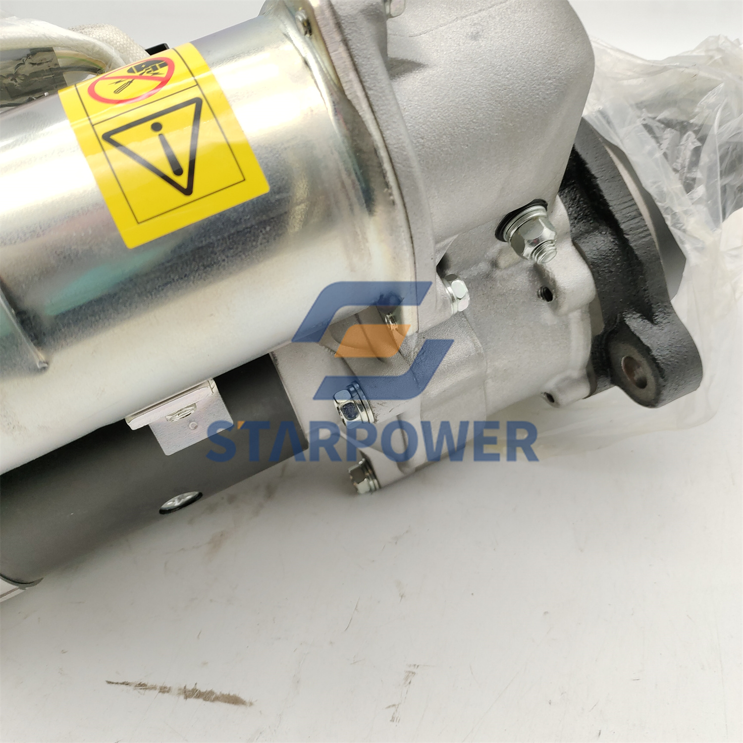 600-863-8113 スターティングモーターASSY コマツ純正部品