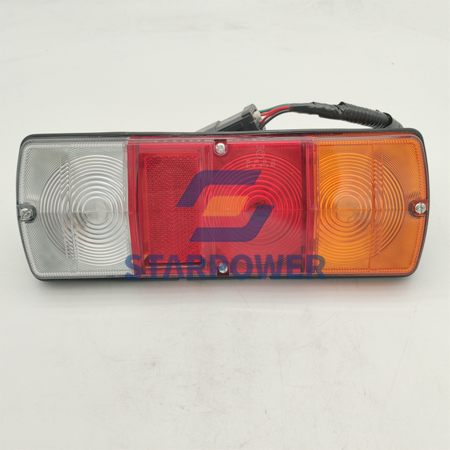 423-06-43490 コマツランプ