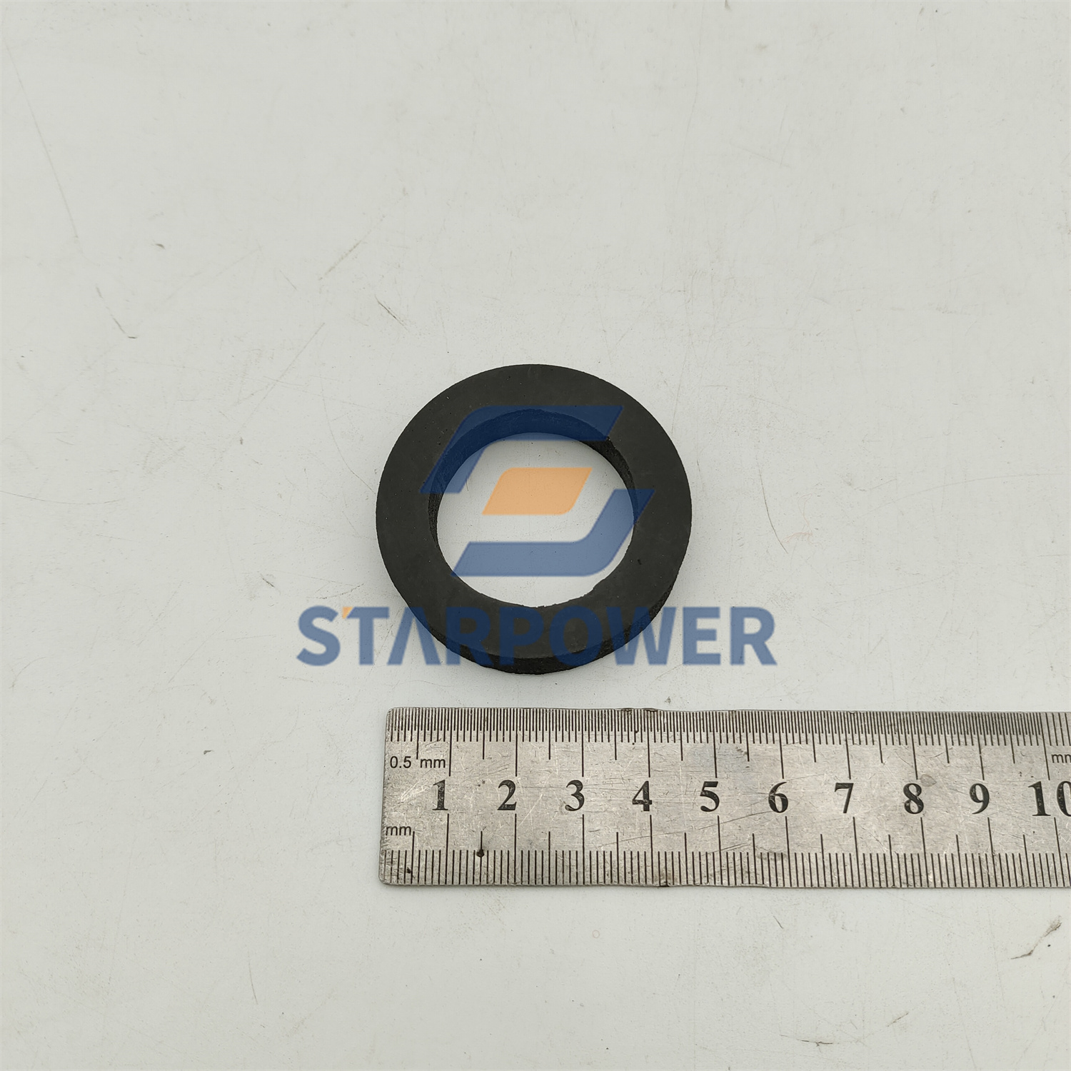 421-64-23120 クッションコマツ純正部品