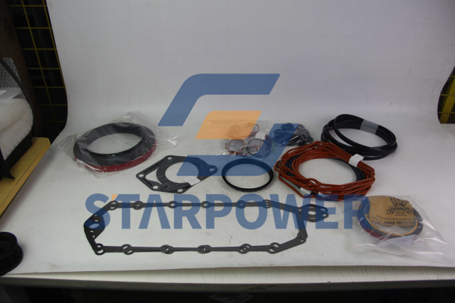 6241-K2-9900 コマツ ガスケットキット、シリンダーブロック (170-3 K2)